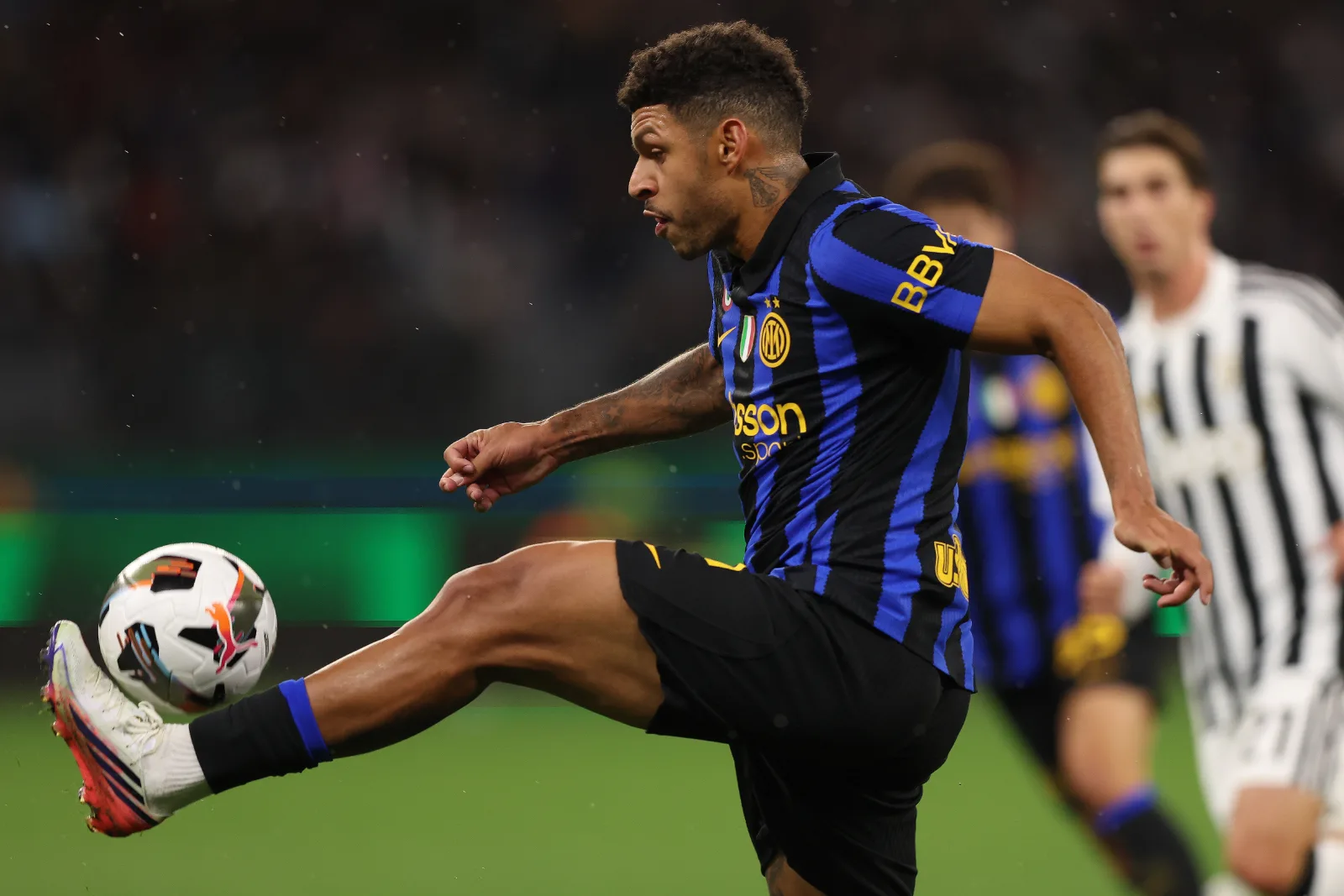 Roma-Inter, c'è l'accordo per Luis Henrique ma le alte richieste rallentano l'operazione. Mora, il Porto modifica le condizioni dell'obbligo