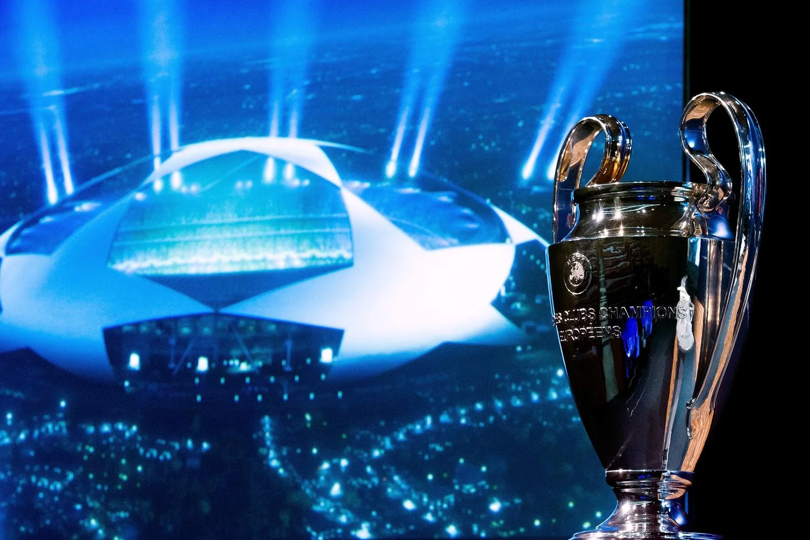 Sorteggi Champions League: Roma shock! Pescate Real, Psg e United. Tutte le avversarie
