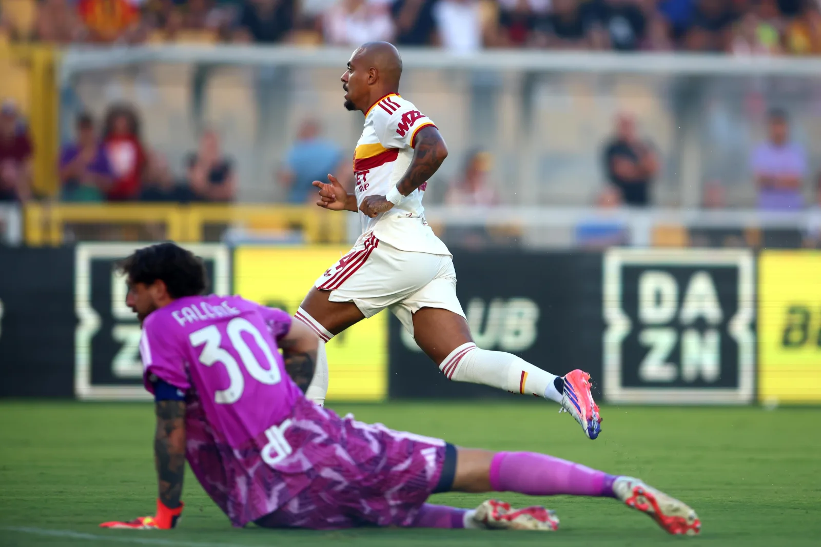 LIVE Lecce-Roma: altro poker della Roma, 0-4 e prima gioia per Mora