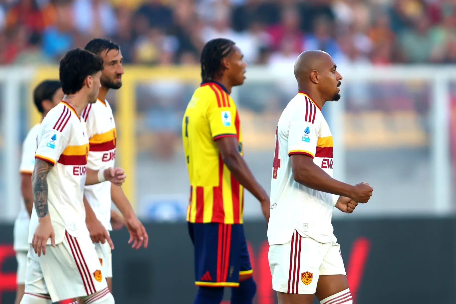 Roma di Malen in meglio: travolto anche il Lecce, messaggio al campionato