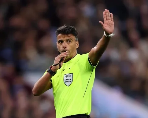 Fenerbahce-Roma, designato l'arbitro Gil Manzano: due i precedenti con i giallorossi