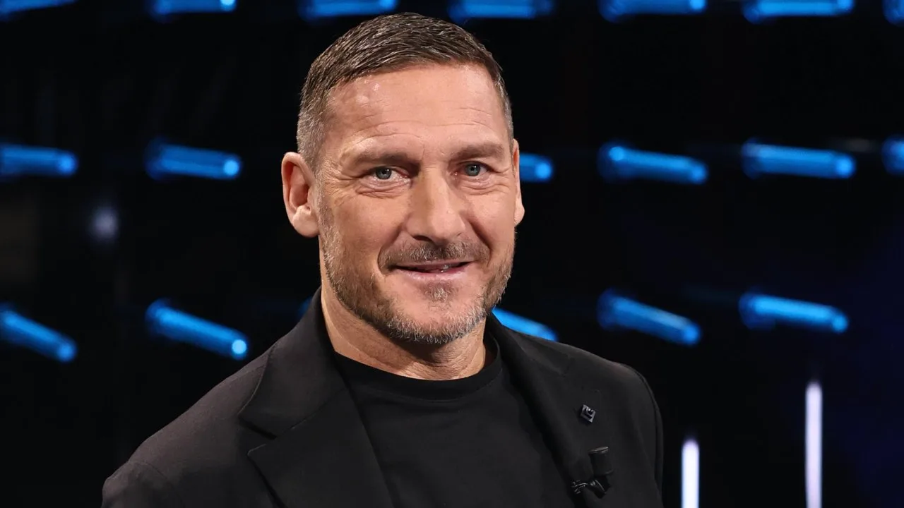 Totti e la fascia da capitano: "Me lo disse Aldair, all'inizio non capii"