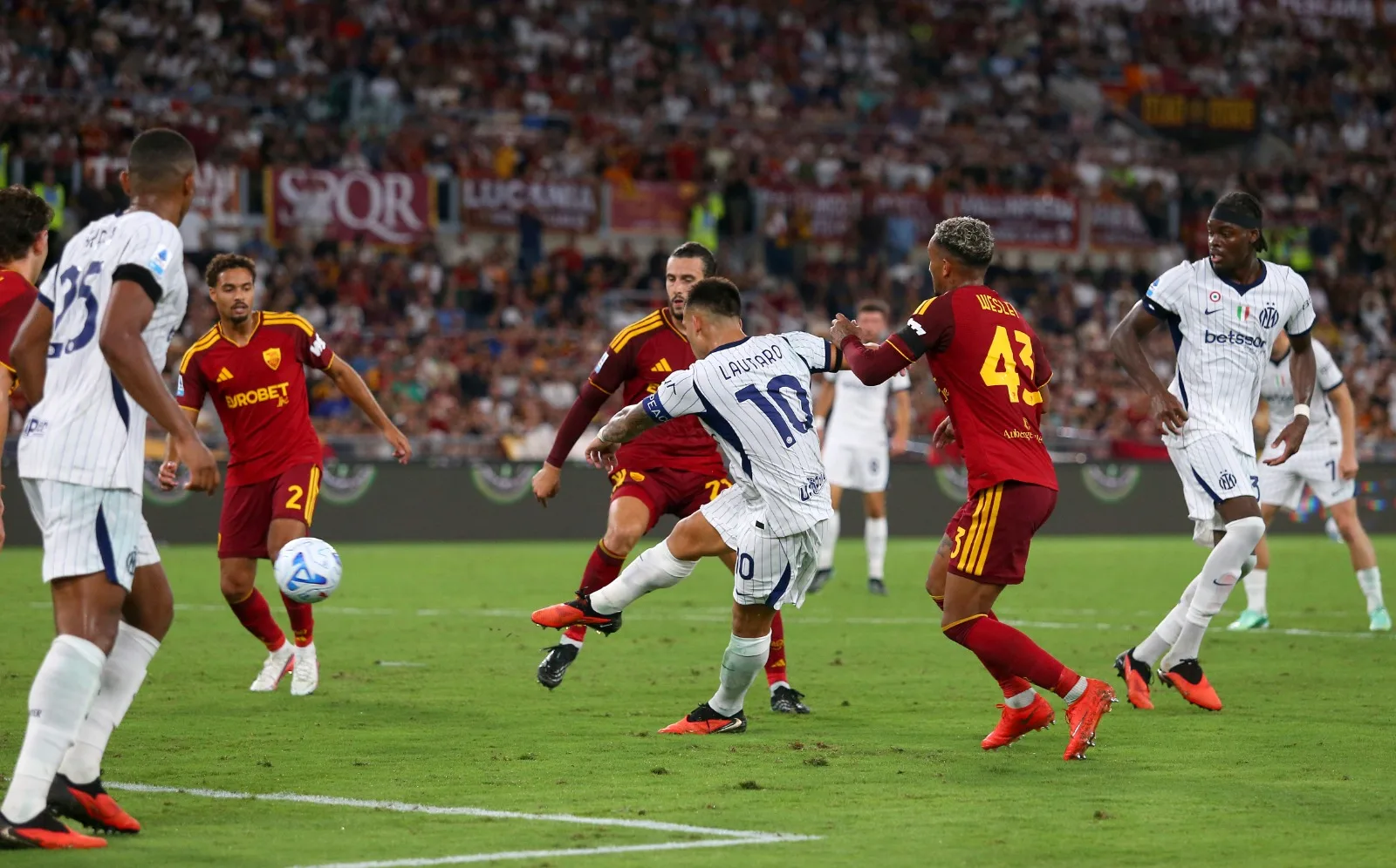 Roma-Inter 2-2, Lautaro nella ripresa risponde a Koné