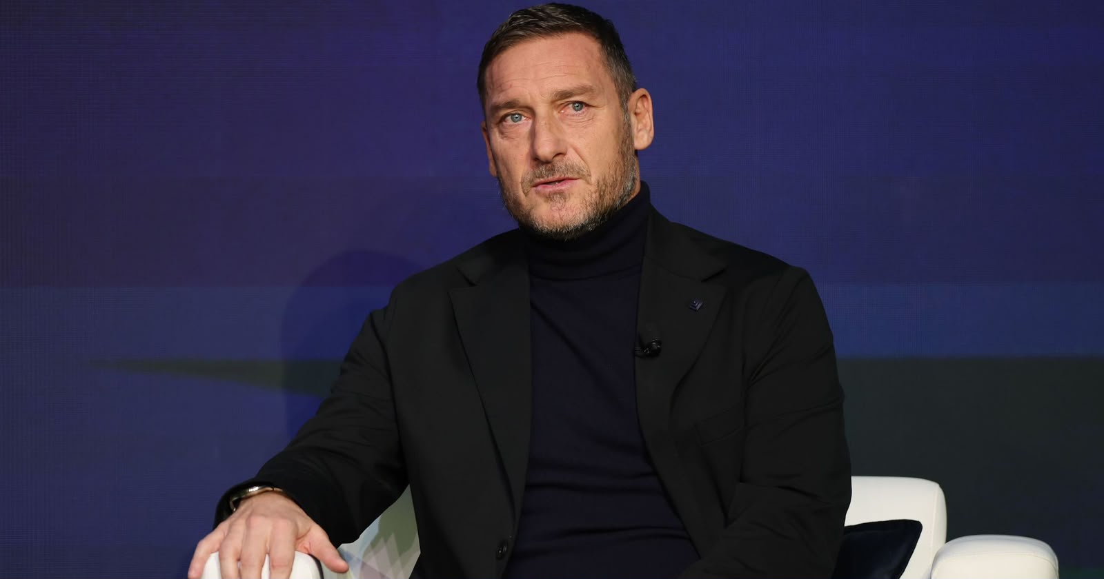 Roma, Totti compie 50 anni e parla di Castro. No da Trigoria a Dybala e Molina per l'ultimo ballo di Messi. Koulierakis fuori contro la Germania.