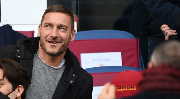 Roma-Real Madrid, i Friedkin invitano Totti: è atteso all’Olimpico 