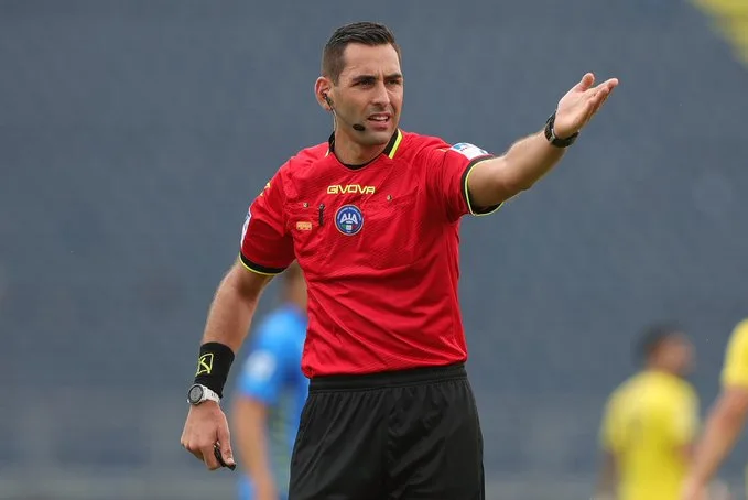 Napoli-Roma, Orsato sceglie Colombo. Arbitrerà lui il big match: i precedenti e tutte le designazioni dell'ottava giornata